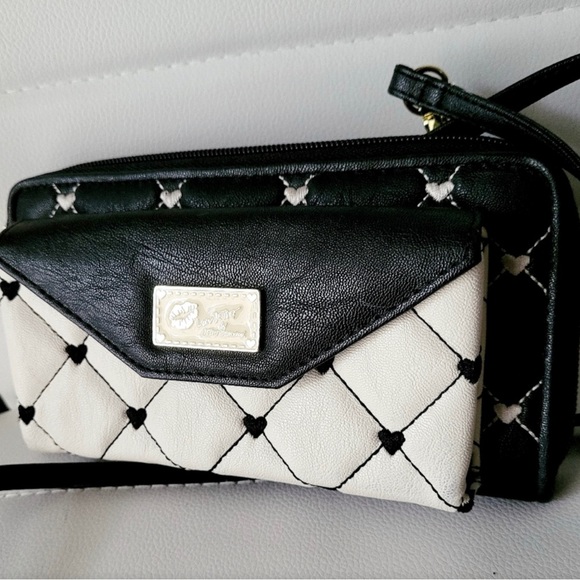 Betsey Johnson Purse - Picture 2 of 9